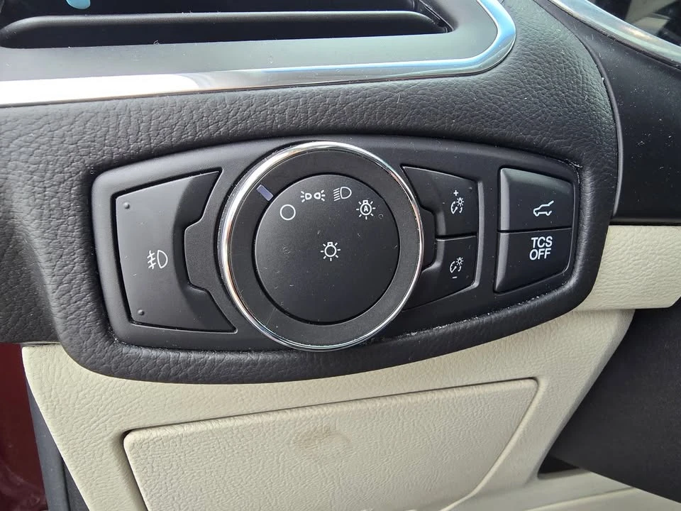 2019 Ford Edge - Image 17 of 20