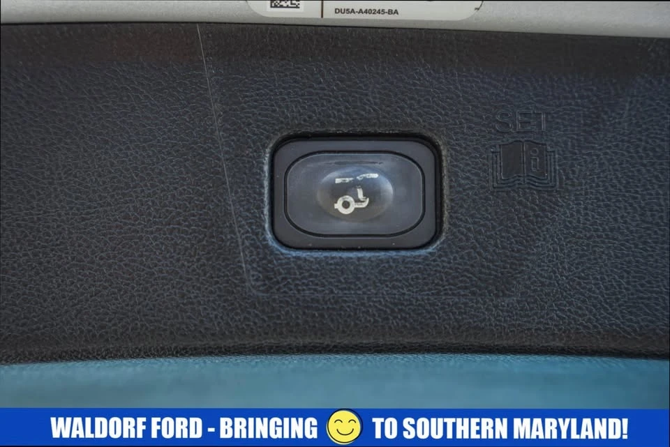 2019 Ford Edge - Image 10 of 17