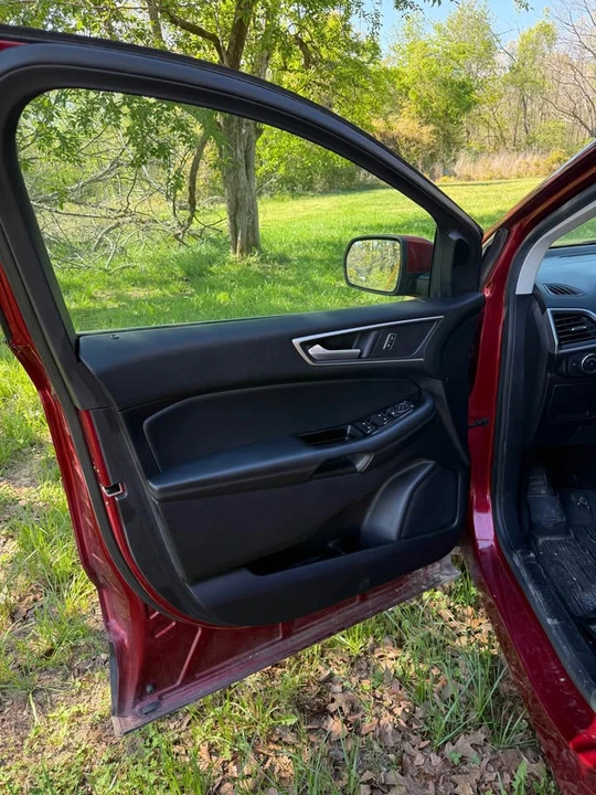 2019 Ford Edge - Image 9 of 14