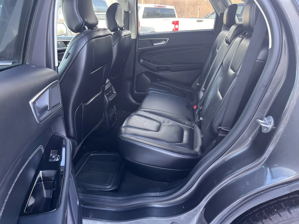 2019 Ford Edge - Image 17 of 18