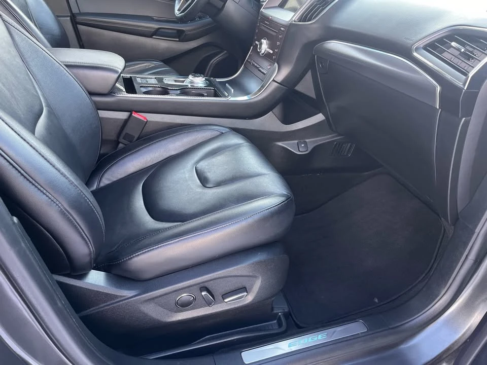 2019 Ford Edge - Image 15 of 18