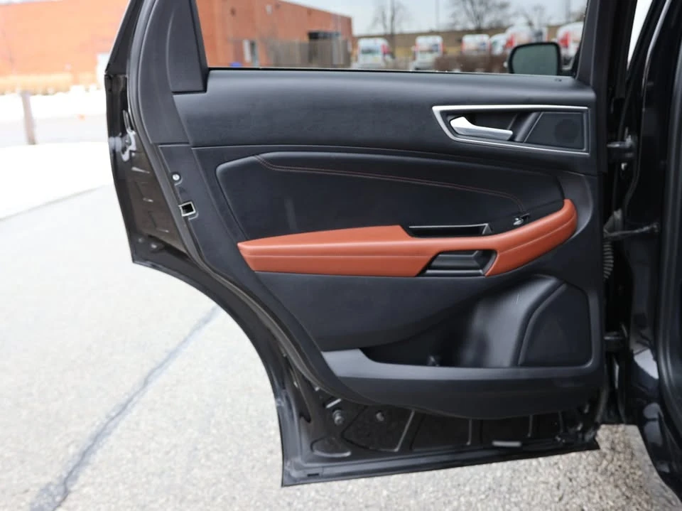 2019 Ford Edge - Image 16 of 20