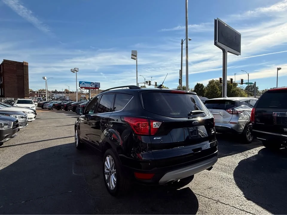 2019 Ford Escape - Image 2 of 10