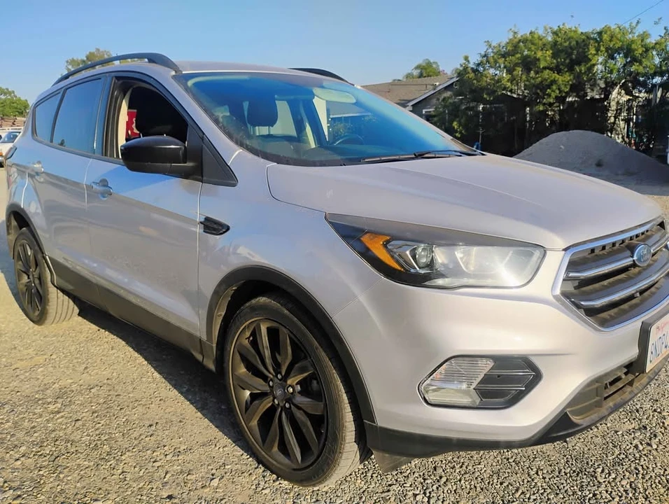 2019 Ford Escape - Image 4 of 19