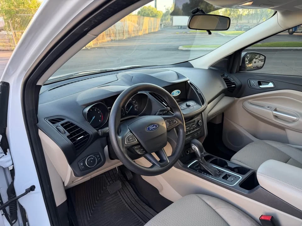 2019 Ford Escape - Image 9 of 17