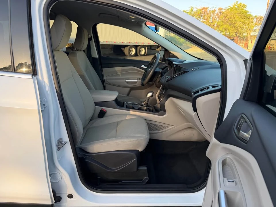 2019 Ford Escape - Image 13 of 17