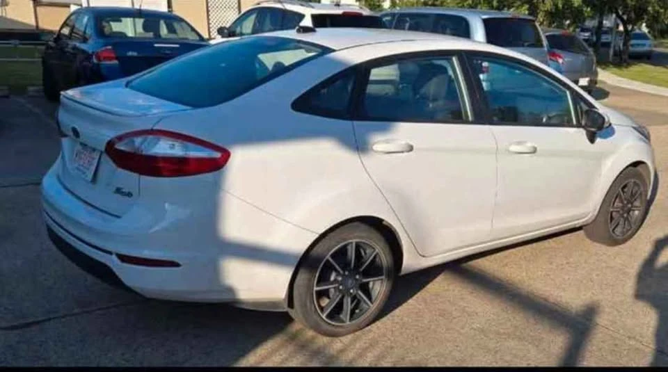 2019 Ford Fiesta - Image 8 of 11