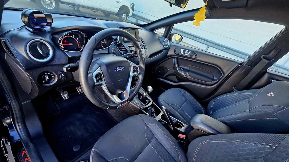 2019 Ford Fiesta - Image 11 of 16
