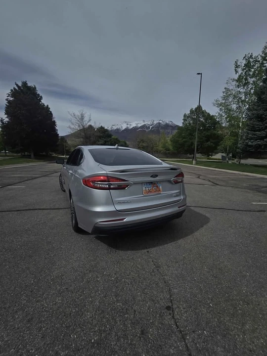 2019 Ford Fusion 2nd Gen - Image 2 of 10