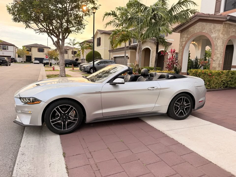 2019 Ford S550 Mustang - Image 2 of 16