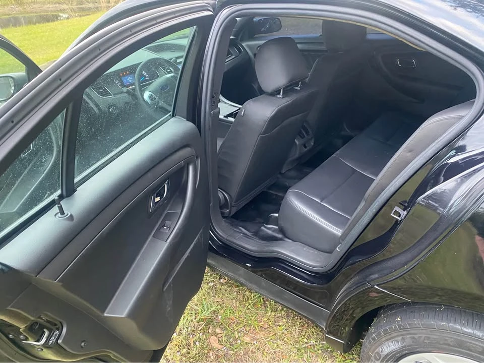 2019 Ford Taurus 6th Gen - Image 8 of 11