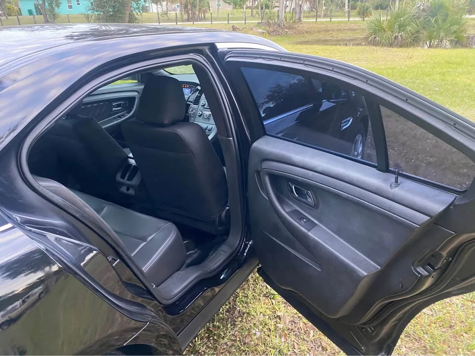2019 Ford Taurus 6th Gen - Image 6 of 11