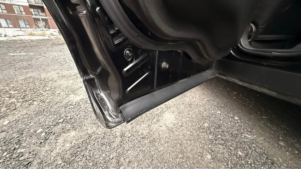 2019 Ford Taurus 6th Gen - Image 13 of 20