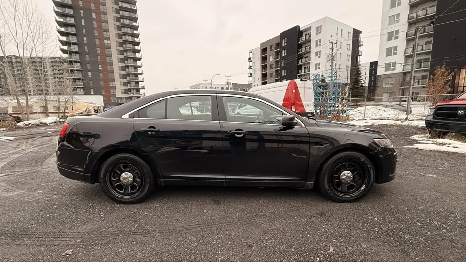 2019 Ford Taurus 6th Gen - Image 2 of 20