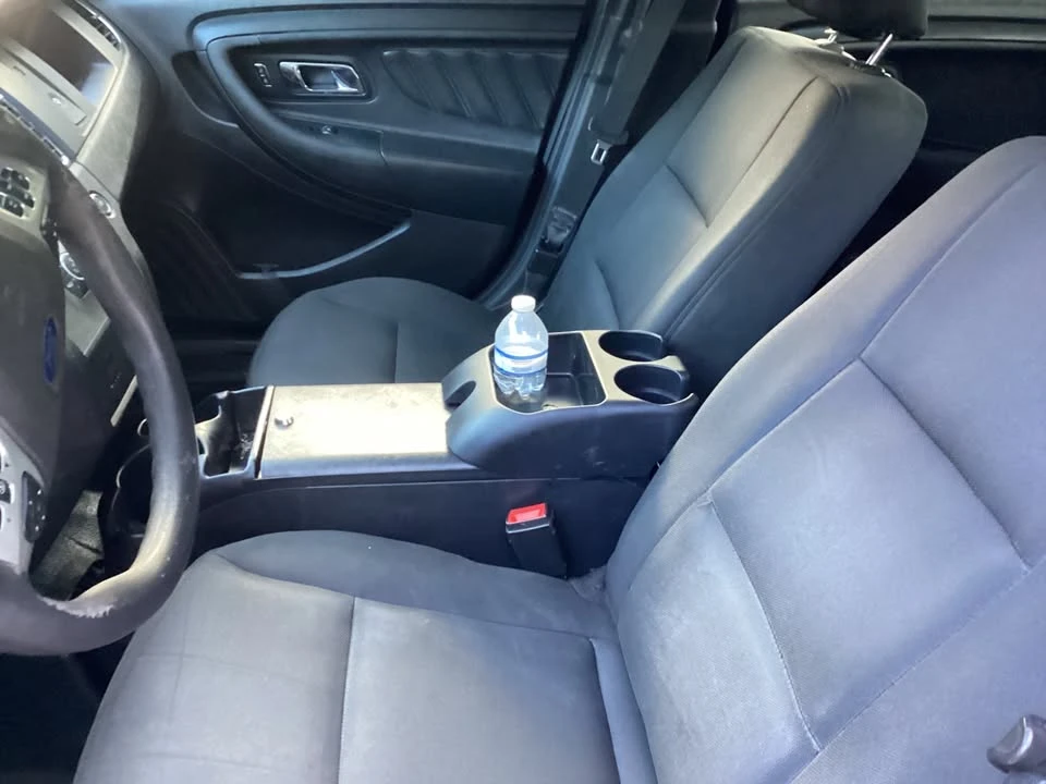 2019 Ford Taurus 6th Gen - Image 5 of 9
