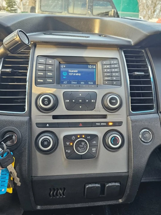 2019 Ford Taurus 6th Gen - Image 10 of 20