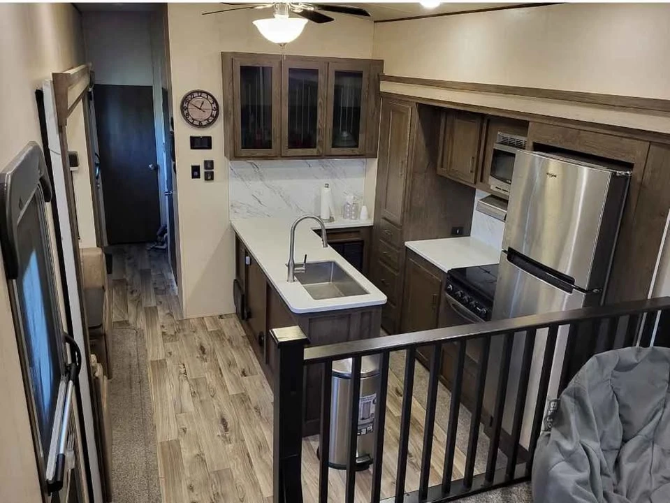 2019 Forest River - Image 5 of 18