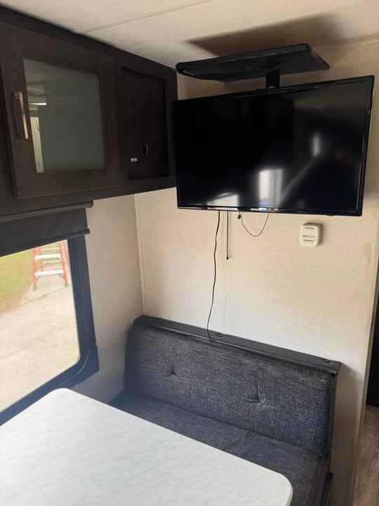 2019 Forest River - Image 12 of 15