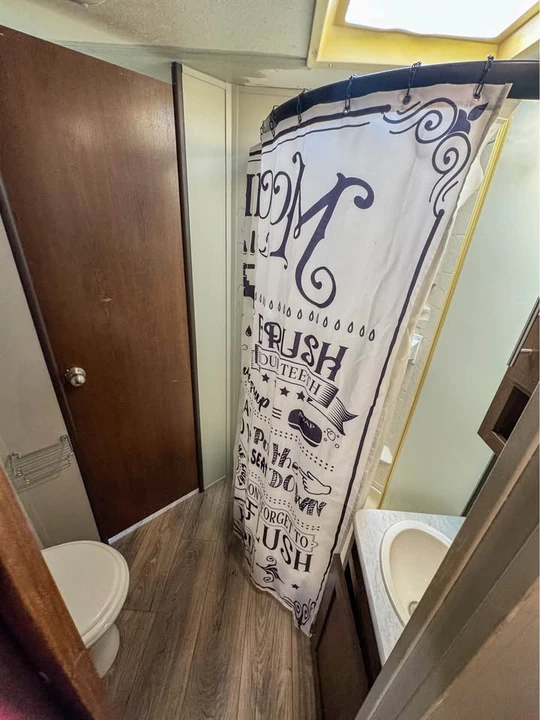 2019 Forest River Wildwood - Image 12 of 19
