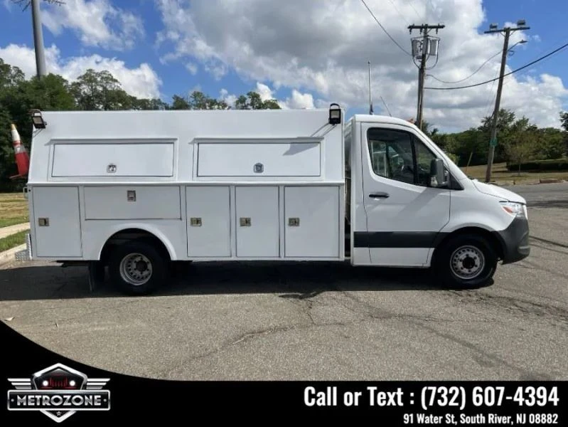 2019 Freightliner - Image 4 of 12