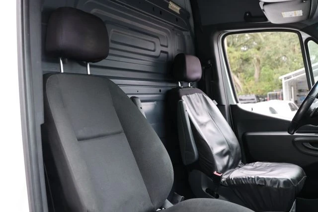 2019 Freightliner - Image 18 of 21