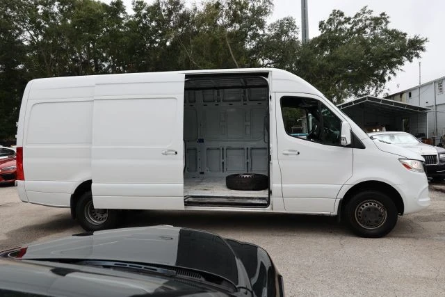 2019 Freightliner - Image 14 of 21