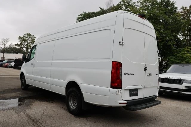 2019 Freightliner - Image 10 of 12