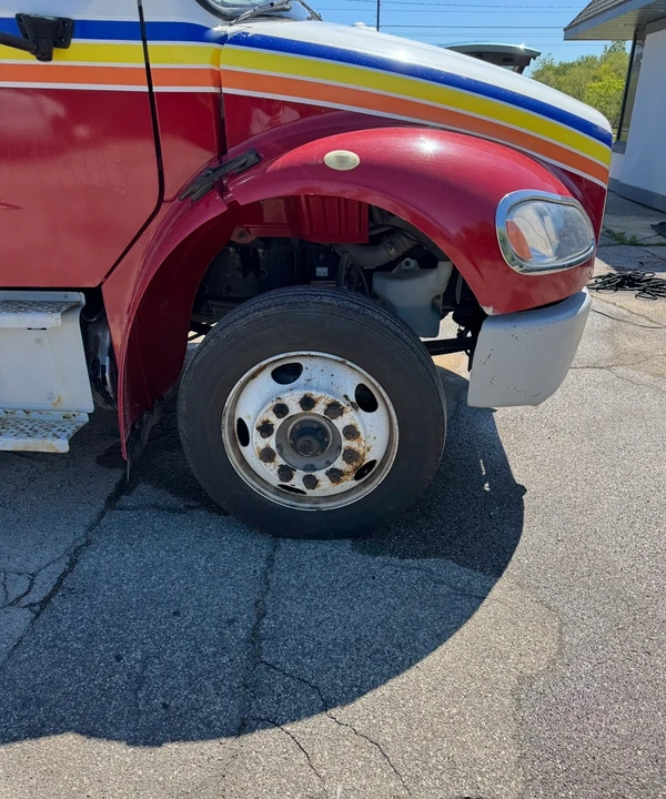 2019 Freightliner - Image 3 of 5