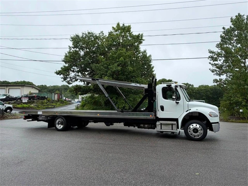 2019 Freightliner - Image 7 of 15