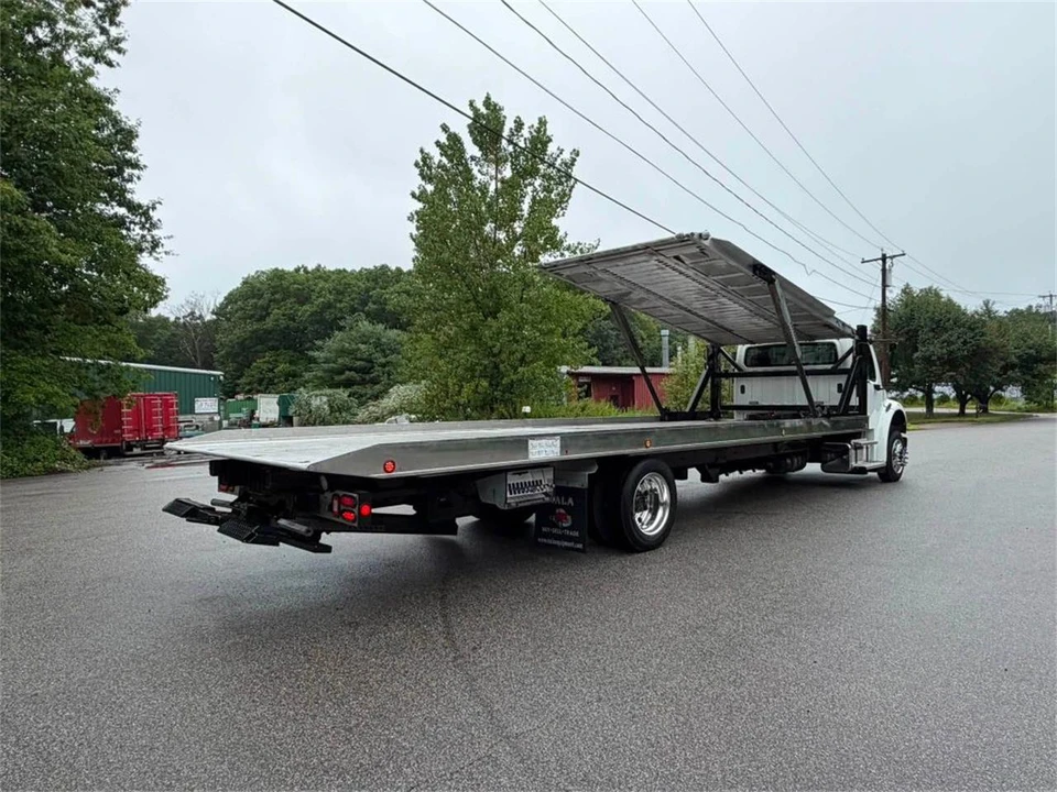 2019 Freightliner - Image 9 of 15