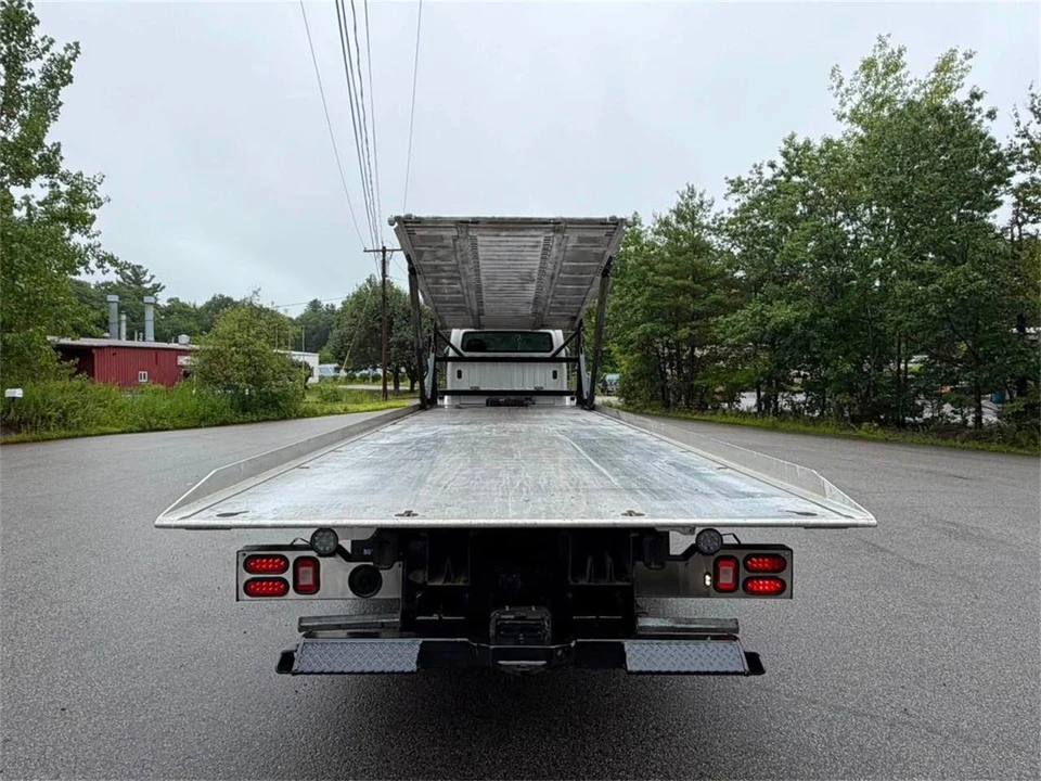2019 Freightliner - Image 10 of 15