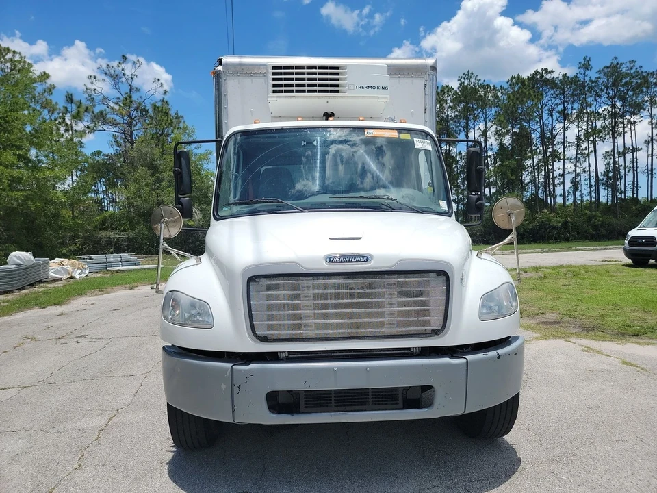 2019 Freightliner - Image 2 of 13