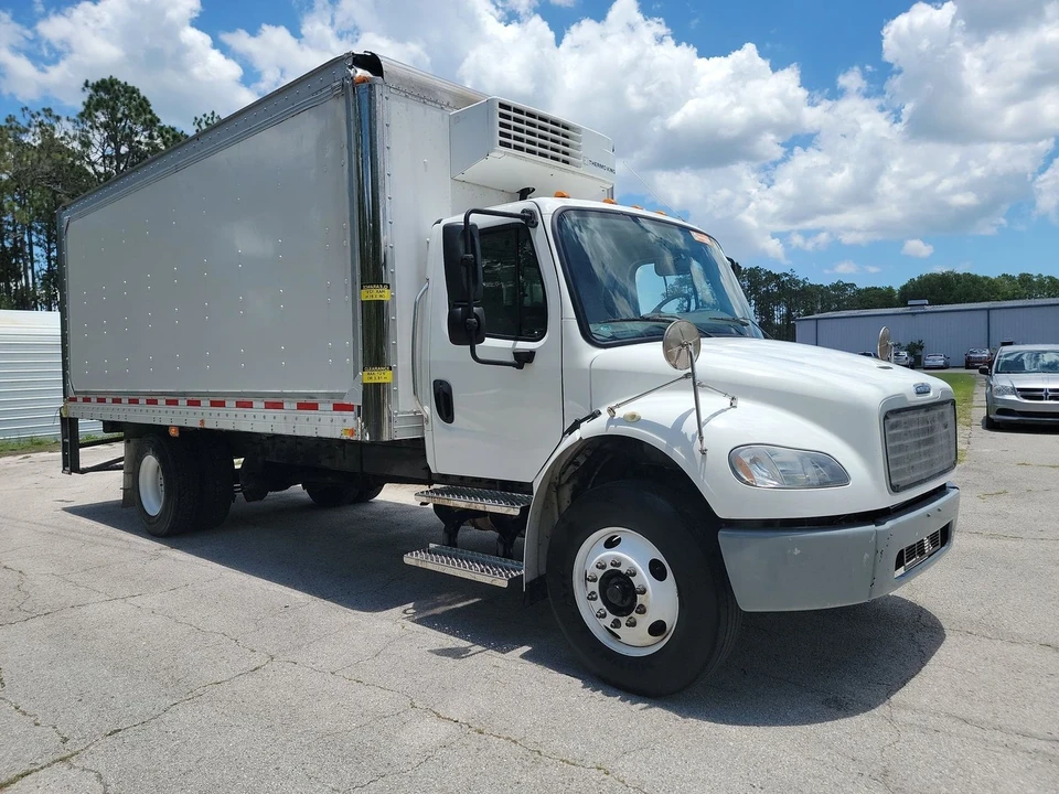2019 Freightliner - Image 3 of 13