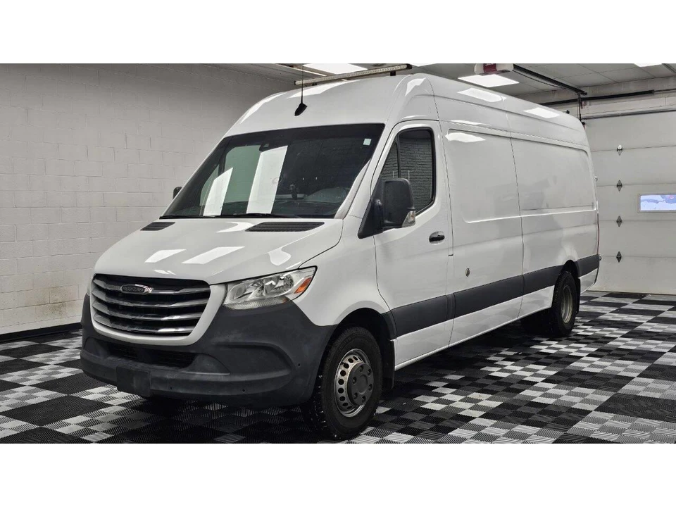 2019 Freightliner - Image 2 of 19