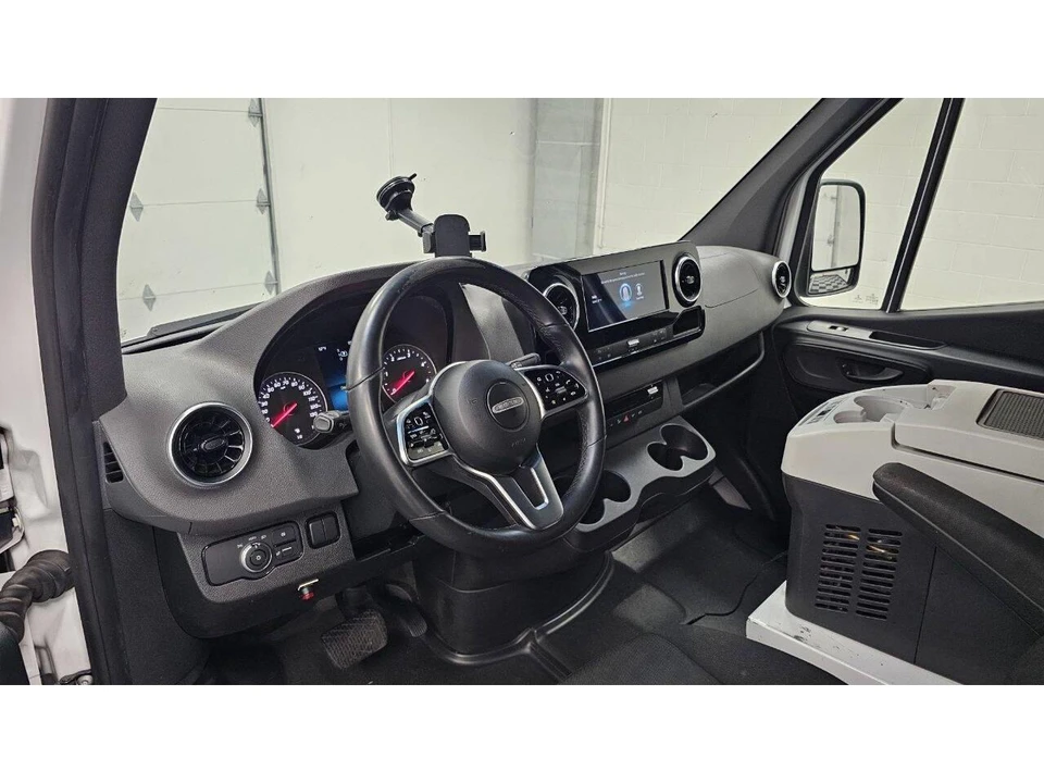2019 Freightliner - Image 15 of 19