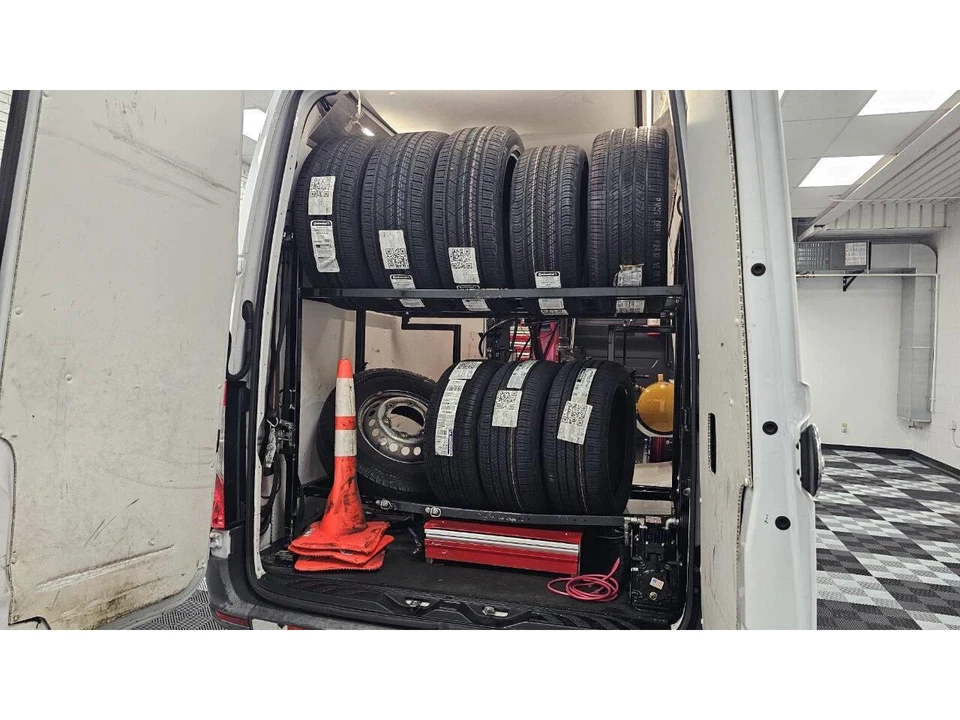 2019 Freightliner - Image 14 of 19