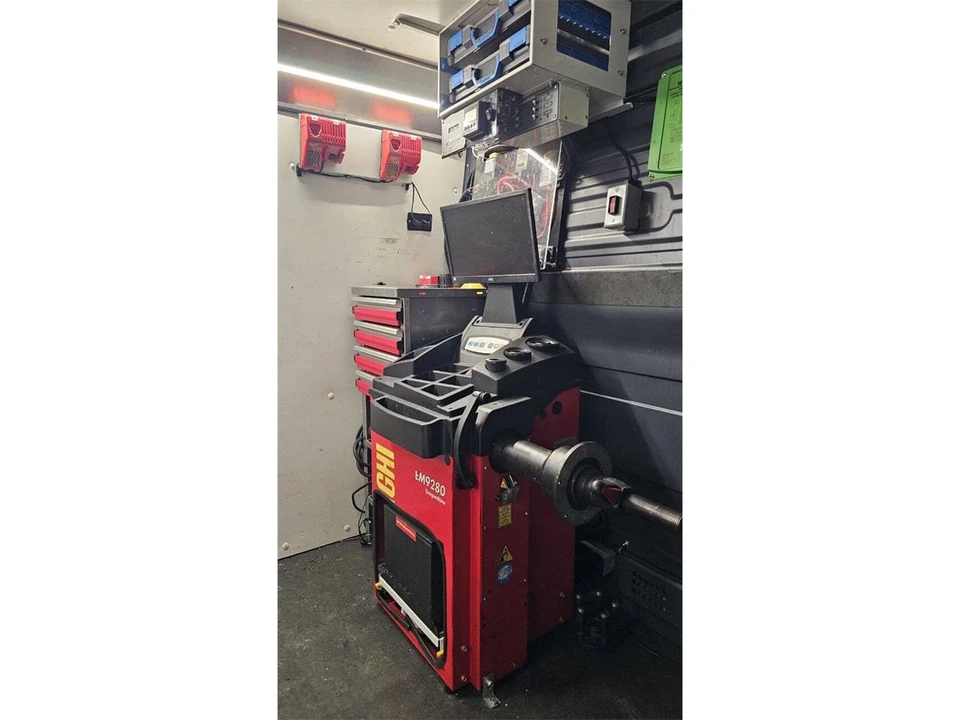 2019 Freightliner - Image 7 of 19