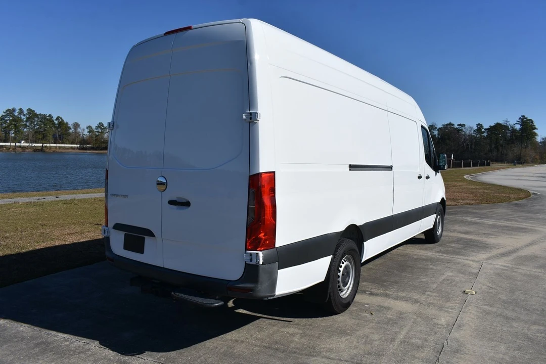 2019 Freightliner - Image 4 of 20