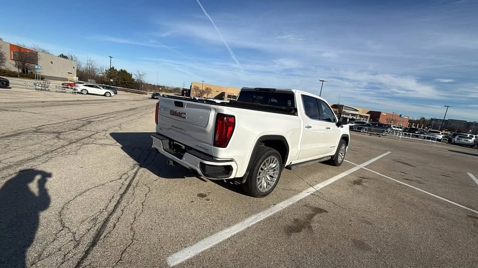 2019 GMC Sierra - Image 6 of 10