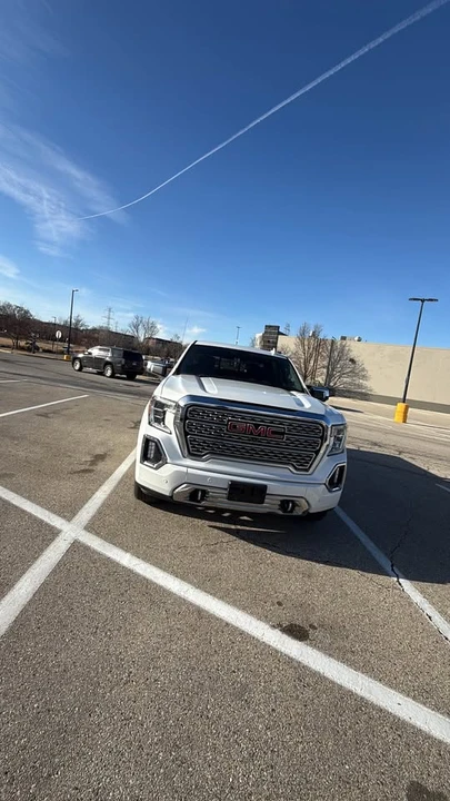 2019 GMC Sierra - Image 10 of 10