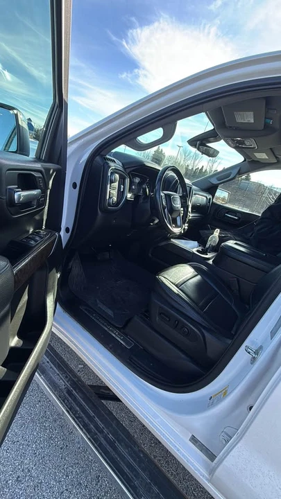 2019 GMC Sierra - Image 4 of 10