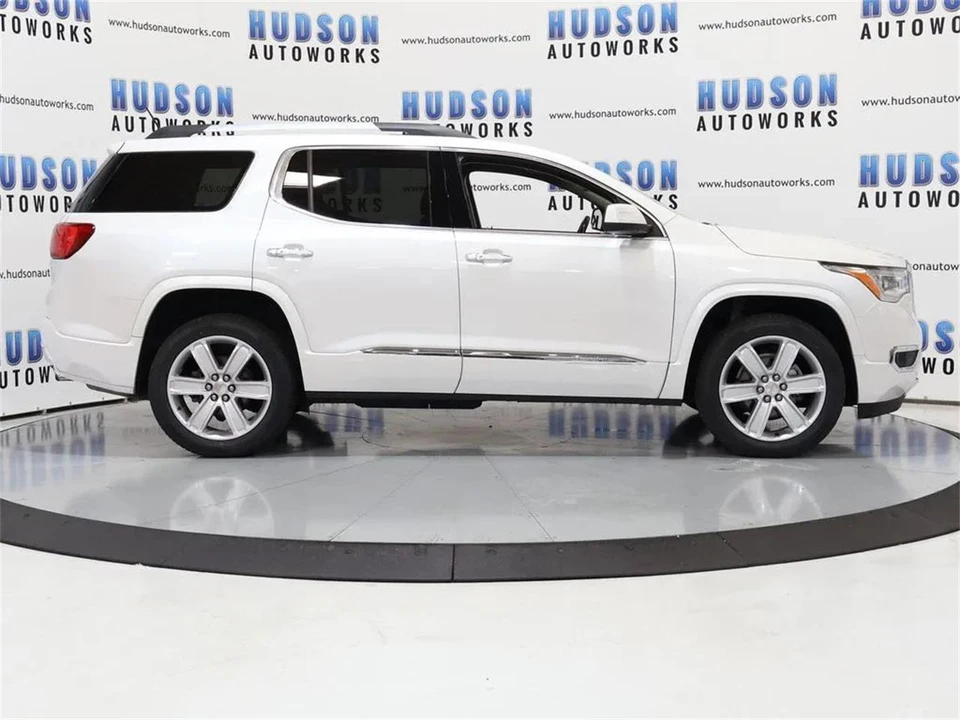 2019 GMC Acadia - Image 7 of 31