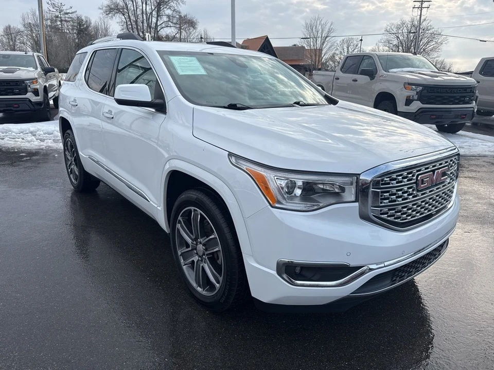 2019 GMC Acadia - Image 7 of 12
