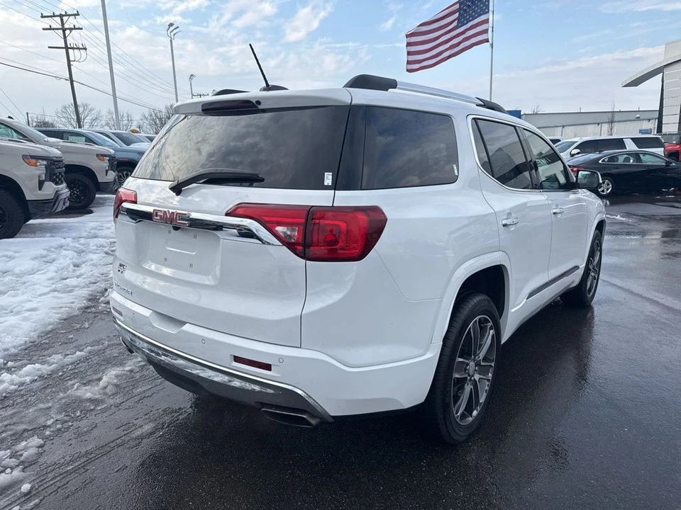 2019 GMC Acadia - Image 5 of 12