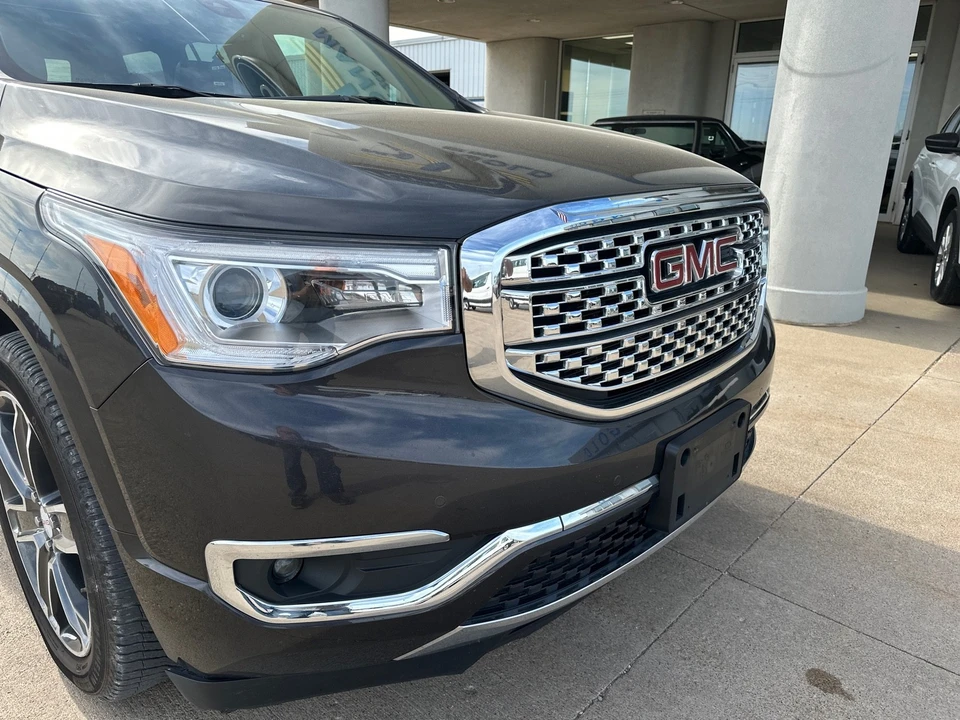 2019 GMC Acadia - Image 4 of 21