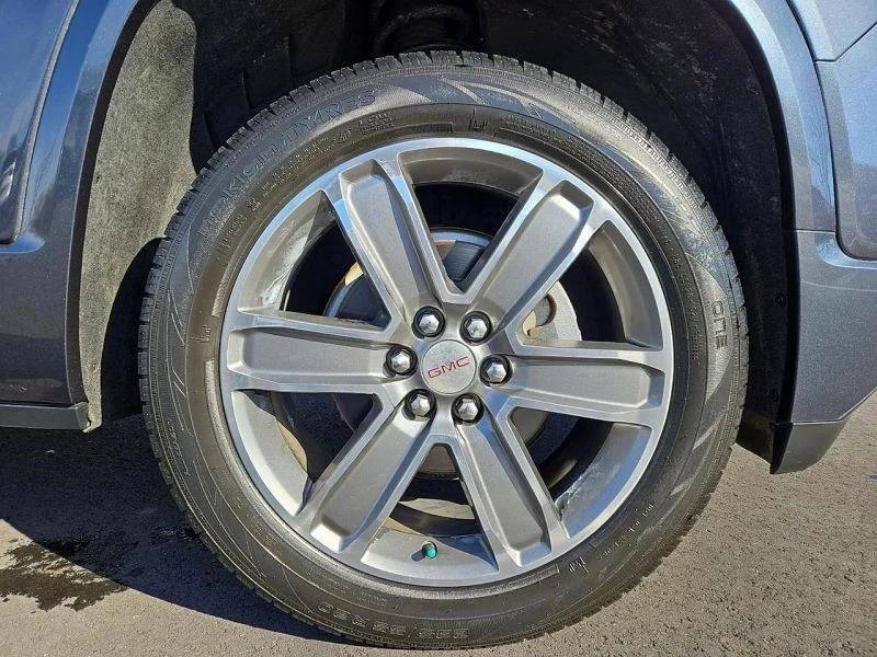 2019 GMC Acadia - Image 8 of 12