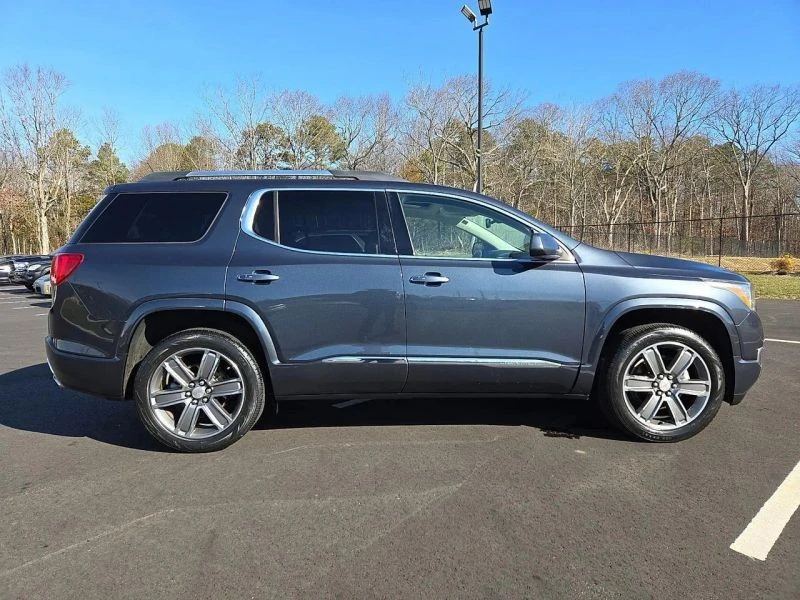 2019 GMC Acadia - Image 7 of 12
