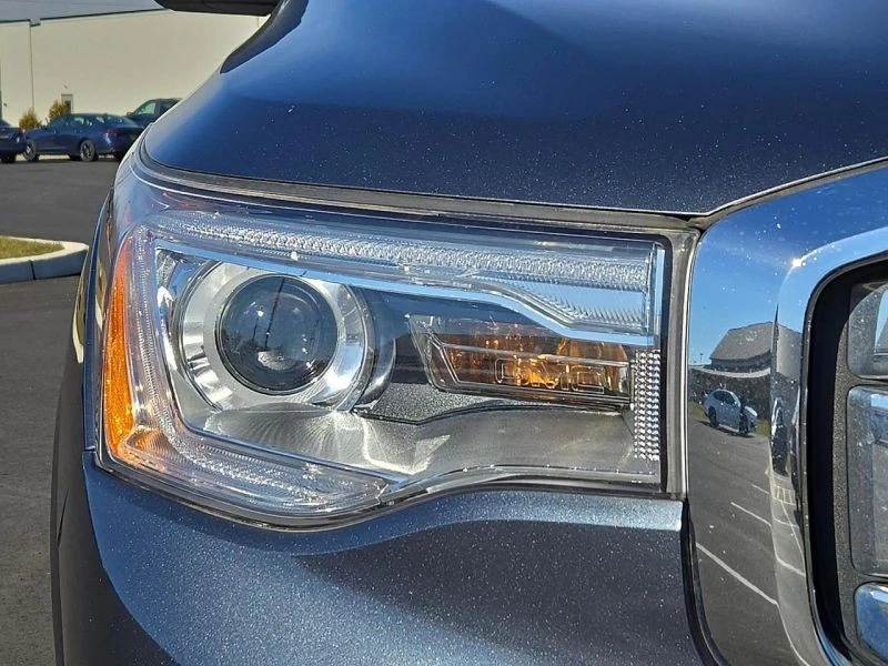 2019 GMC Acadia - Image 9 of 12