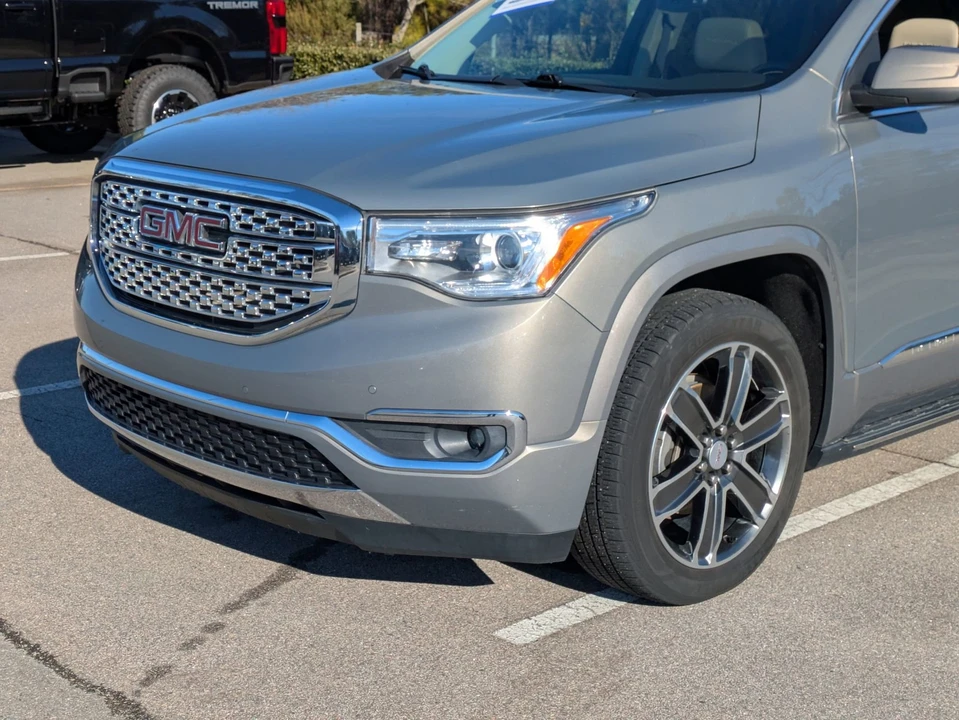 2019 GMC Acadia - Image 10 of 12