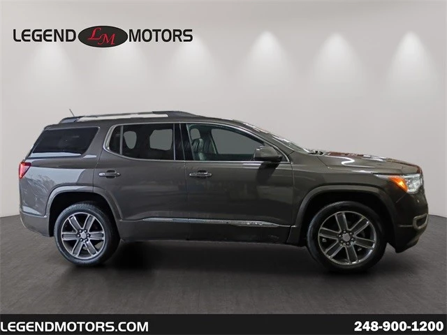 2019 GMC Acadia - Image 9 of 21
